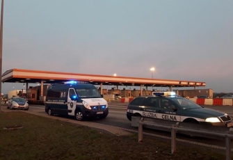 A2 – skontrolowano 400 pojazdów - wspólna akcja Policji, ITD, Straży Granicznej, KAS, Sanepidu i IOŚ 3