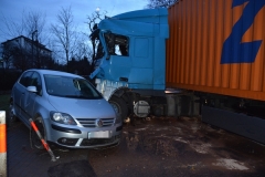 Uderzył ciężarówką w drzewo, zmarł w szpialu 2