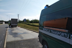Pijany, bez prawa jazd z przeładowanym pojazdem