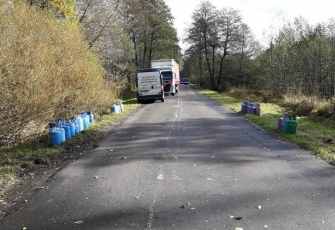 WITD – z pojazdu ciężarowego w czasie jazdy wypadły 64 butle z gazem propan-butan 1