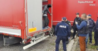 Imigranci w naczepie gliwice