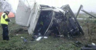 Wypadek na przejździe ciężarówka Łuków 1