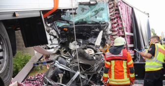 A2 - śmierć trzech Polaków w dzisiejszych wypadkach