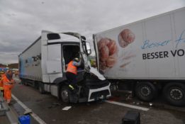 Niemcy – śmierć polskiego kierowcy ciężarówki w wyniku wypadku na A6