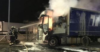 Niemcy – Kierowca z Polski znajdował się kabinie gdy wybuchł pożar – z poparzeniami trafił do szpitala