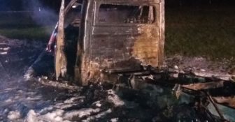 Niemiecki – Na A2 doszczętnie spłonął pojazd dostawczy kierowany przez Polaka f