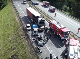 Polska – karambol na A6 – kierowca ciężarówki jechał najprawdopodobniej na zakazie